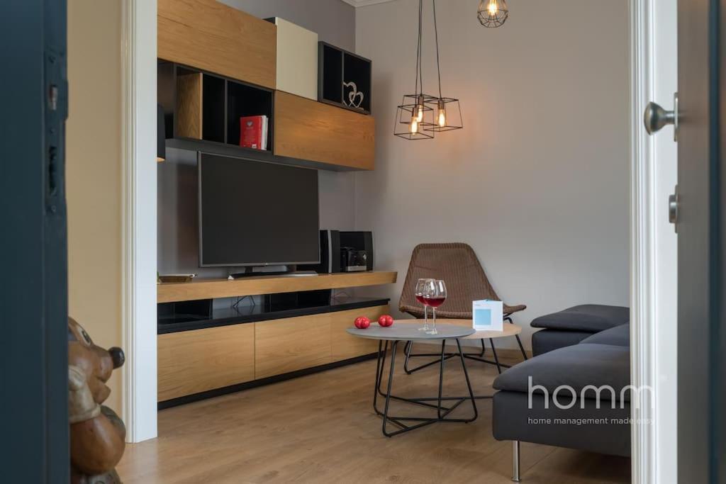 Renovated Homm Apartment In Lycabettus, Pitanis Str Athens Luaran gambar